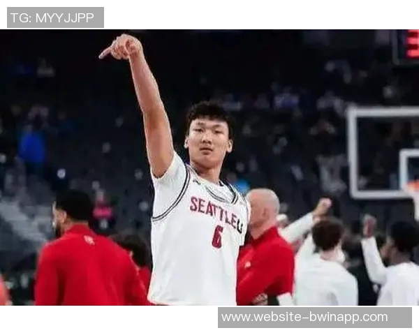 淡厚然表现亮眼篮板能力提升或将助其获得更多上场机会